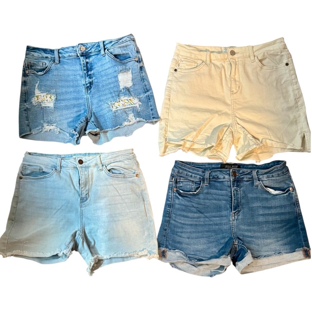 Judy Blue Stylish Women's Denim Shorts - Blue and Cream size L